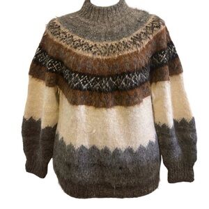 Vanessita Alpaca Wool Sweater. Size Large